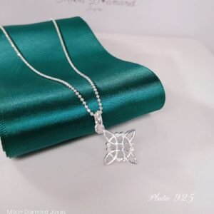 Collar Nudo de Bruja Clásica