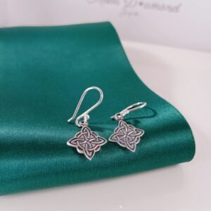 Aretes Nudo de Bruja