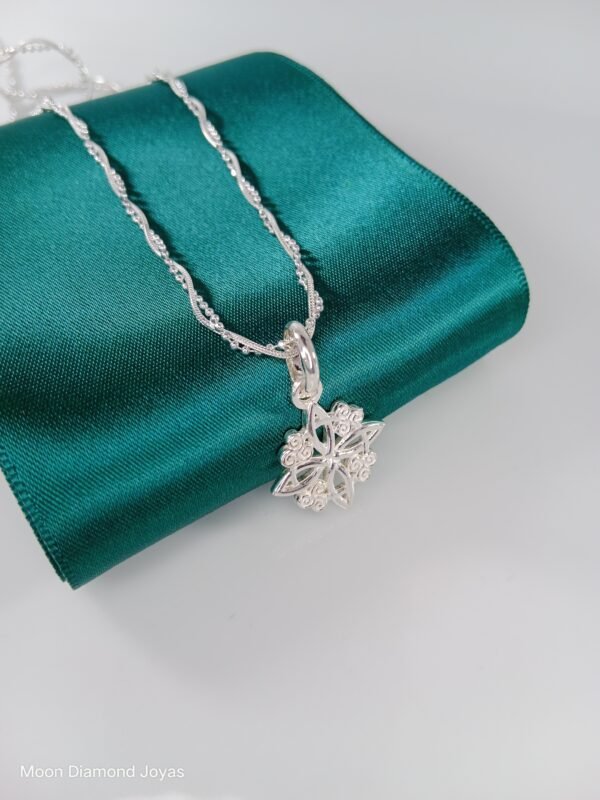 Collar Nudo de Bruja - Imagen 2