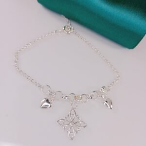 PULSERA NUDO DE BRUJA Y CORAZÓN