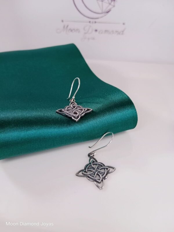 Aretes Nudo de  Bruja - Imagen 3