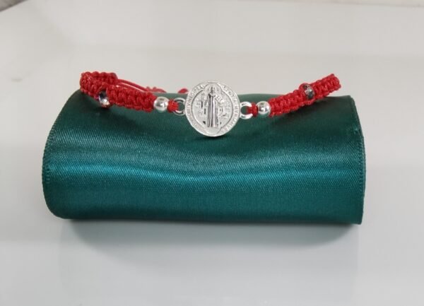 PULSERA ROJA SAN BENITO