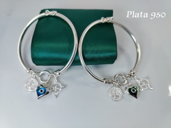 PUÑERA  3 AMULETOS