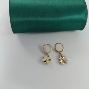 ARETES DE TREBOL ORO 18K